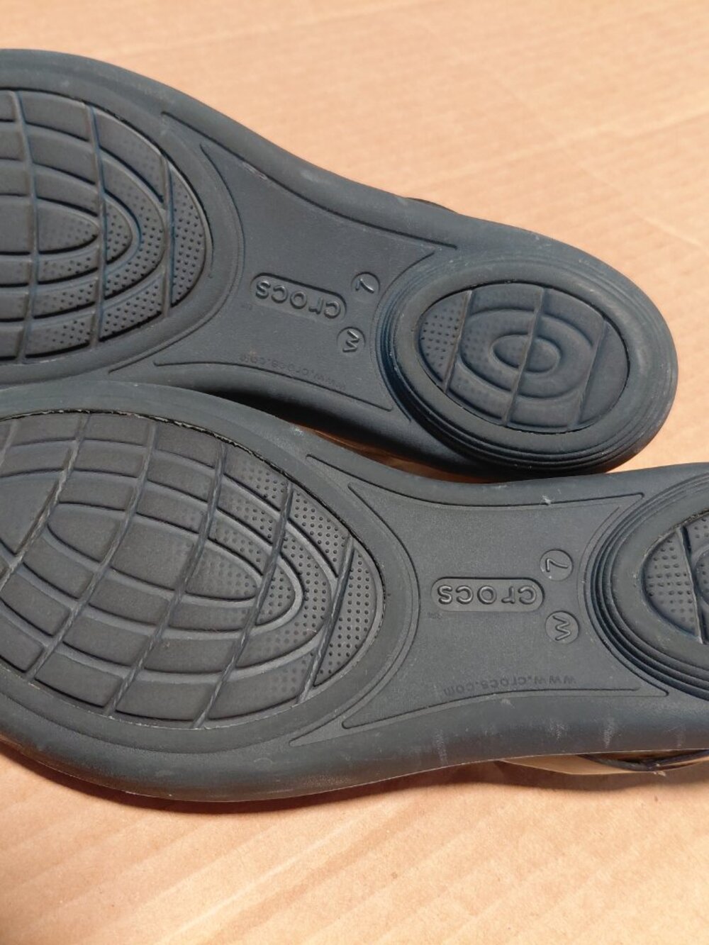 Crocs Women Isabella Sandal Size 7 Black - Picture 5 of 6
